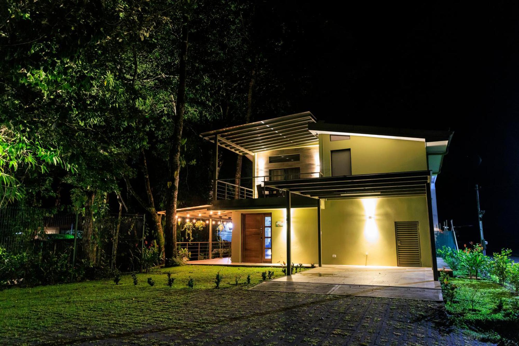 Casa Del Bosque At Holiday home La Fortuna